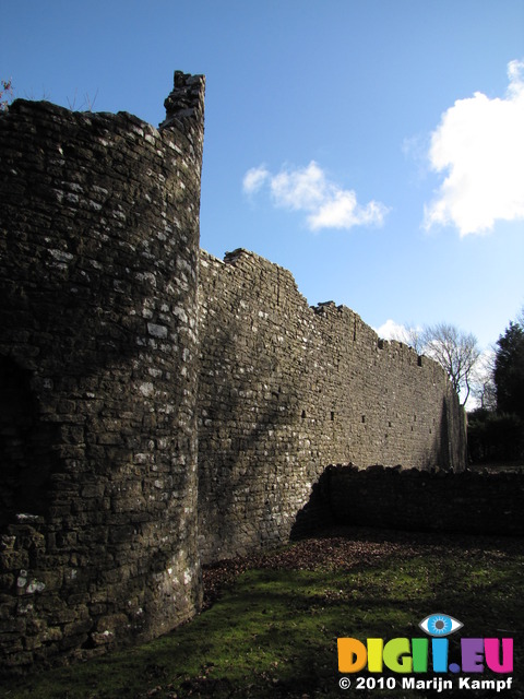 SX12418 Walls of Ewenny Priory